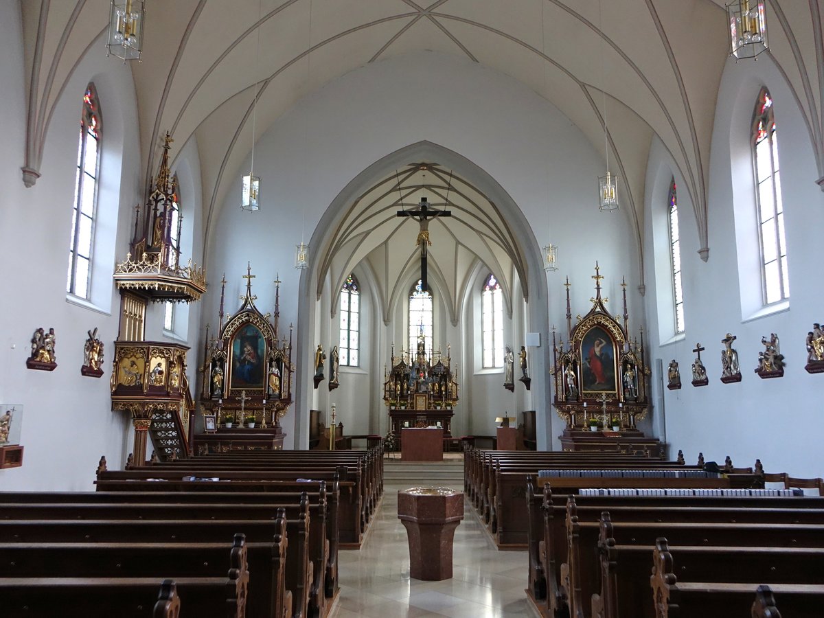 Ottering, neugotische Ausstattung in der St. Johannes der Tufer Kirche (13.11.2016)