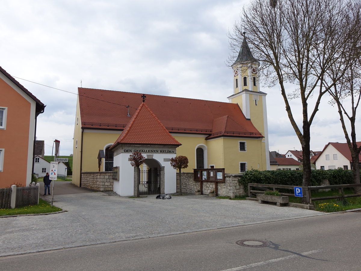 Otting, St. Richard Kirche, flachgedeckte Saalkirche, erbaut bis 1480 (01.05.2016)