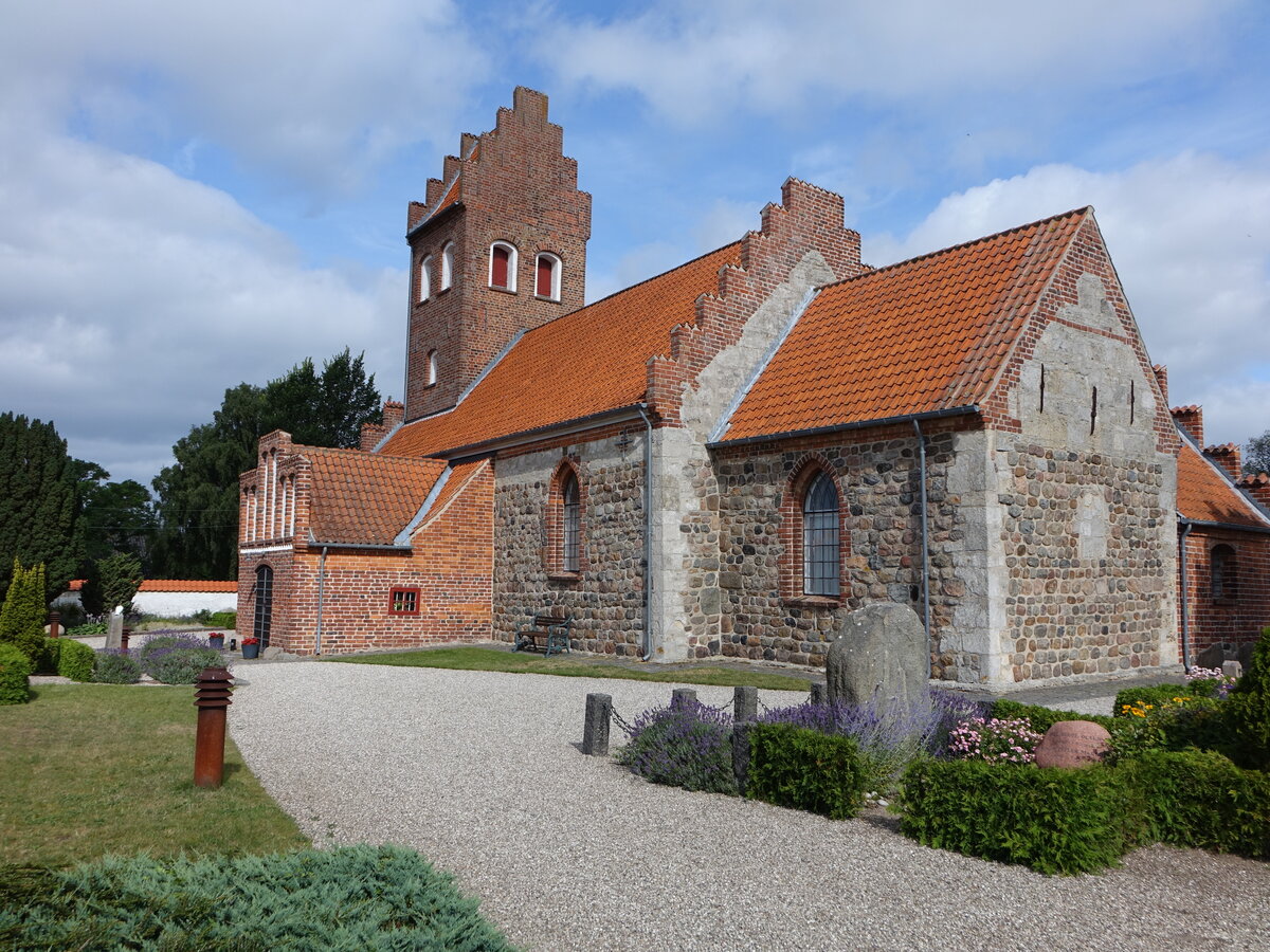 Over Drby, evangelische Dorfkirche mit Gemlden der Isefjord-Meisterwerkstatt (20.07.2021)