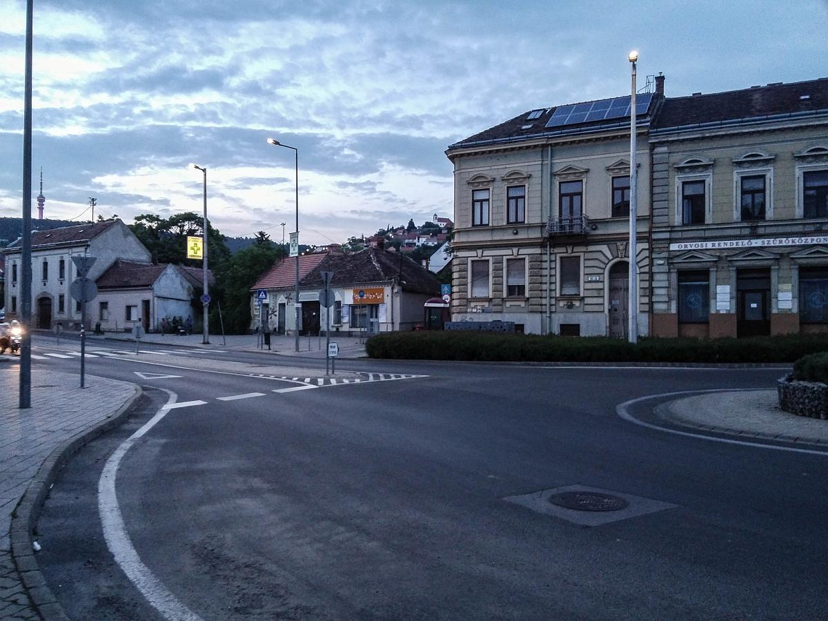 Pécs bei Dämmerung am 18.05.2018.