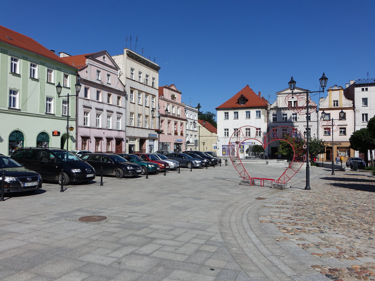 Paczkow / Patschkau, historische Huser am Rynek Platz (01.07.2020)