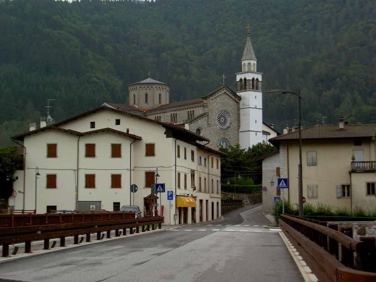 Paluzza mit Kirche Santa Maria (20.09.2014)