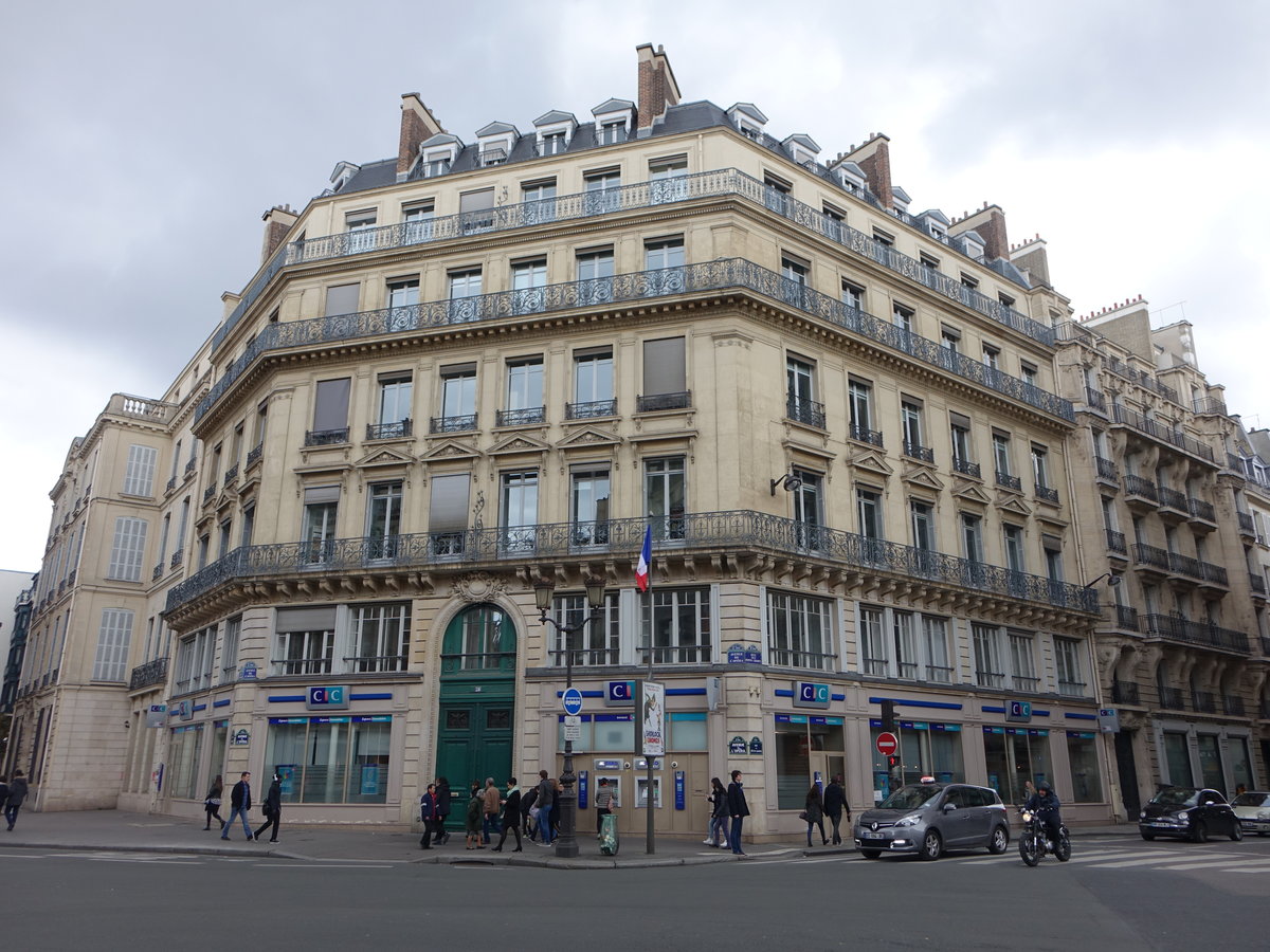 Paris, Bankgebude in der Avenue de la Opera im  9. Arrondissement (31.03.2018)