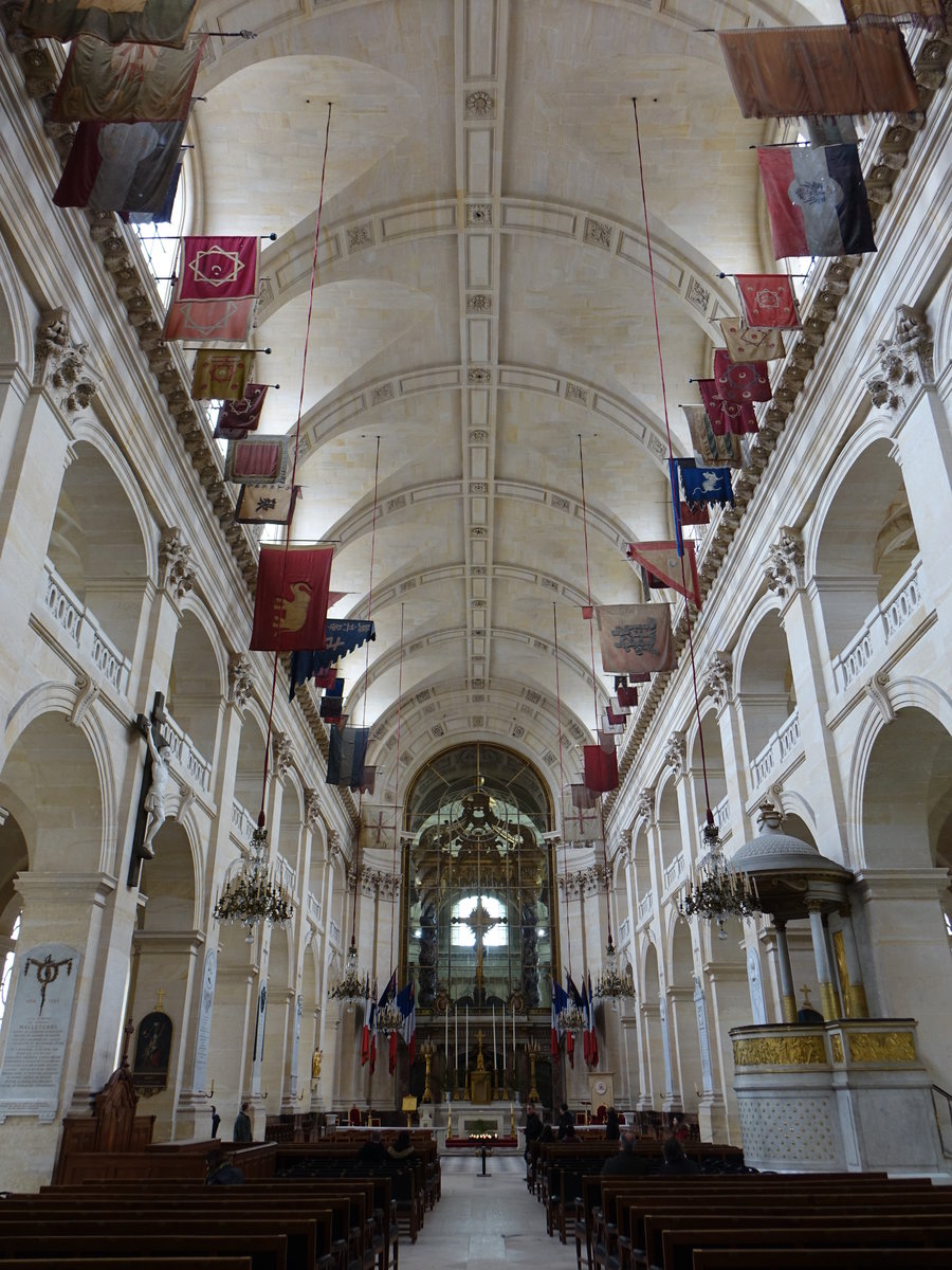 Paris, barockes Mittelschiff der Cathdrale Saint-Louis-des-Invalides (31.03.2018) 