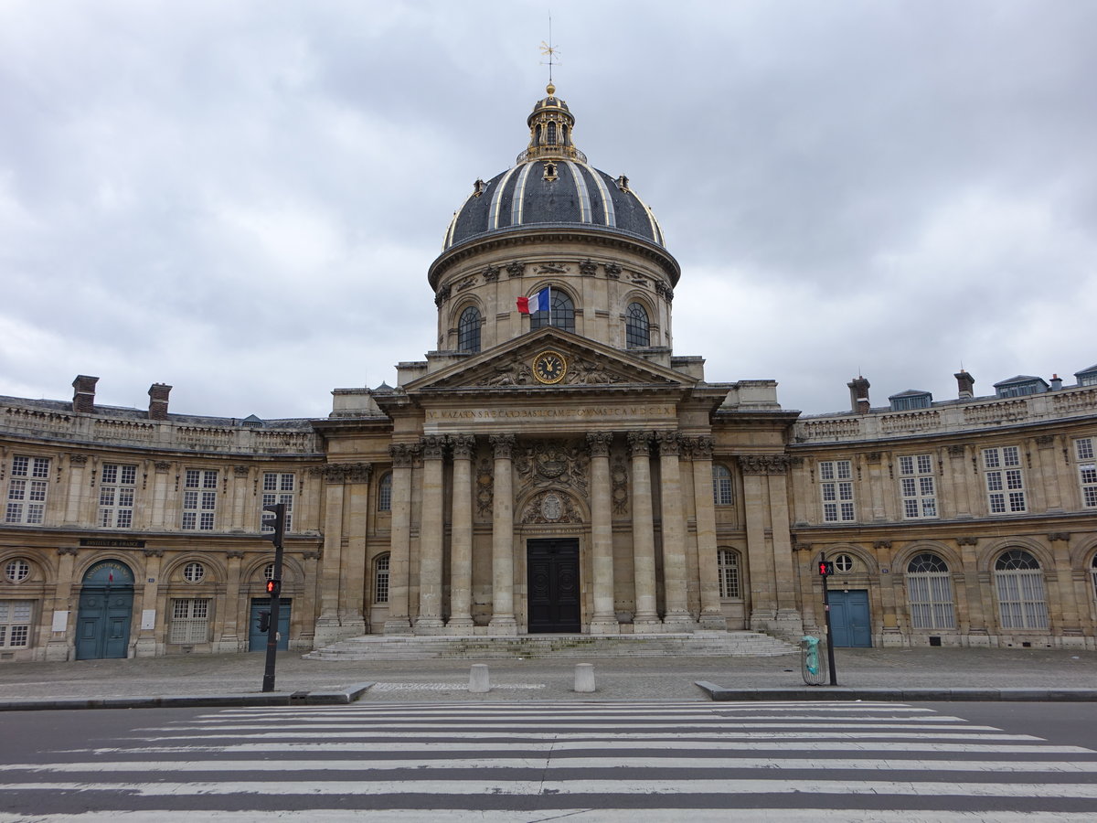 Paris, Bibliothque Mazarine in Paris (6. Arrondissement) ist die lteste ffentliche Bibliothek Frankreichs, erbaut durch Louis Le Vau (31.03.2018)