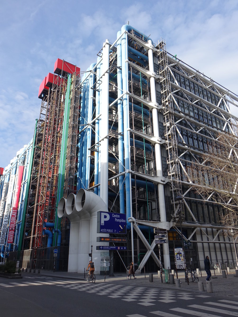 Paris, Centre national d’art et de culture Georges-Pompidou, staatliches Kunst- und Kulturzentrum im 4. Arrondissement, erbaut bis 1977 durch die Architekten Renzo Piano, Richard Rogers und Gianfranco Franchini (31.03.2018)