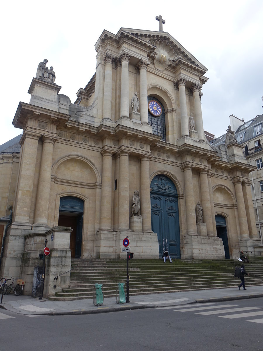 Paris, die Pfarrkirche Saint-Roch steht in der Rue Saint-Honor Nr. 284, im 1. Arrondissement im Stadtzentrum von Paris. Sie ist dem heiligen Rochus von Montpellier geweiht. Mit einer Lnge von 126 m ist sie eine der grten Kirchen von Paris, erbaut von 1653 bis 1740 (31.03.2018)