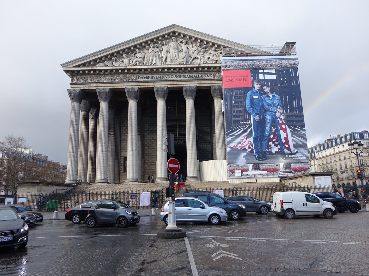 Paris, St. Madeleine Kirche, erbaut bis 1840 mit Tempelfassade (30.03.2018)