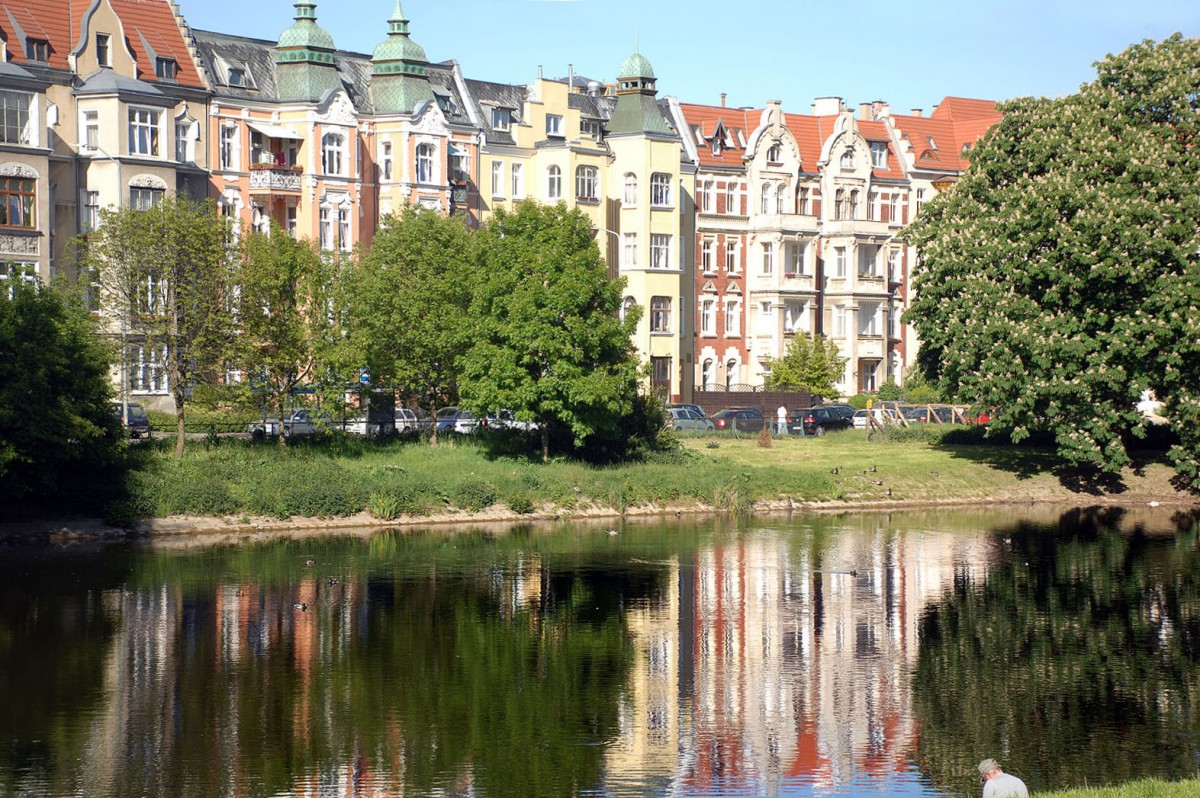 Park Kasprowicza, Szczecin - Westend See, Stettin.

Aufnahmedatum: 24. Mai 2015.