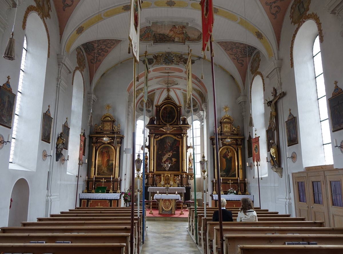 Parsberg, barocker Innenraum der St. Laurentius Kirche (03.07.2016)