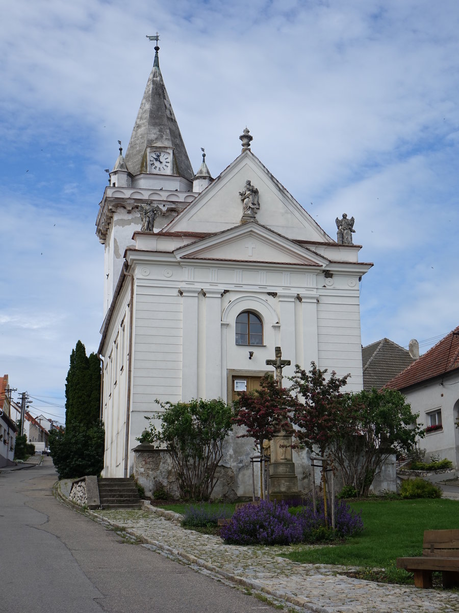 Pavlov/ Pollau, Pfarrkirche St. Barbara, erbaut 1658 (31.05.2019)