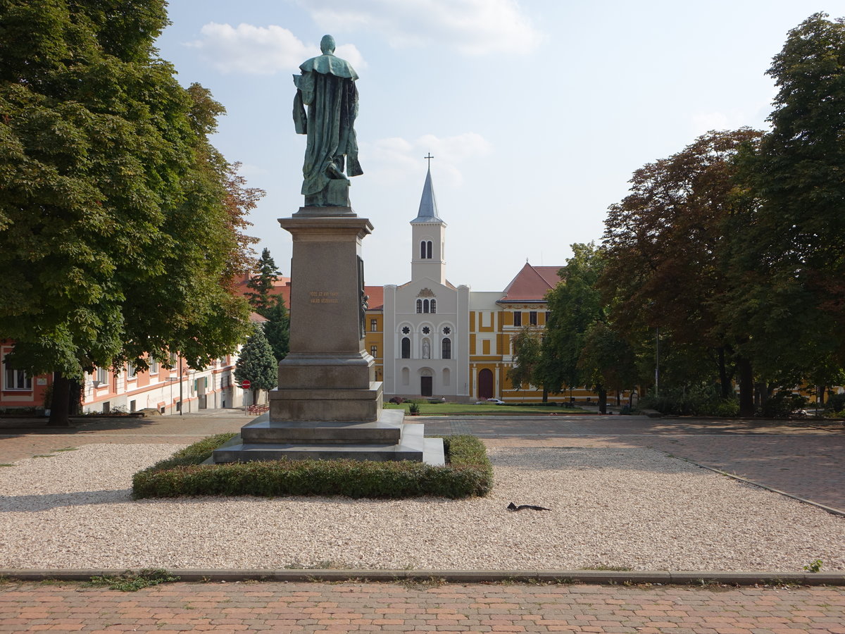 Pecs, Denkmal fr Ignaz Szepessy am Dom Ter (31.08.2018)