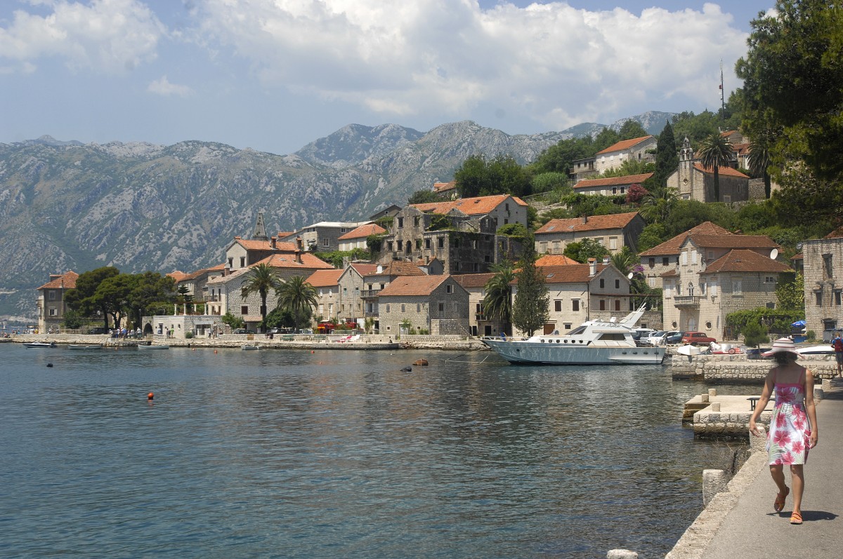 Perast. Aufnahmedatum: 2. Juli 2012.