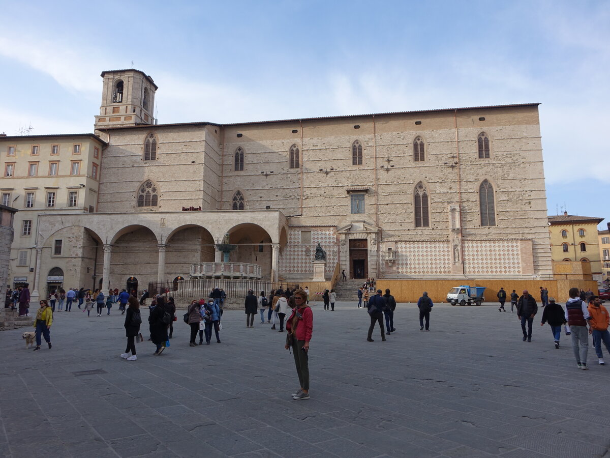 Perugia, Dom San Lorenzo, dreischiffige Hallenkirche aus dem 12. Jahrhundert (26.03.2022)