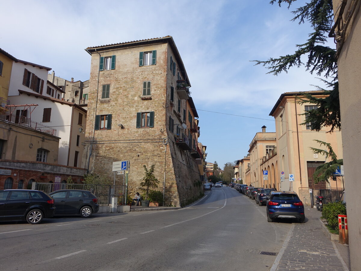 Perugia, Huser in der Via Maria Alinda Bonacci Brunamonti (26.03.2022)