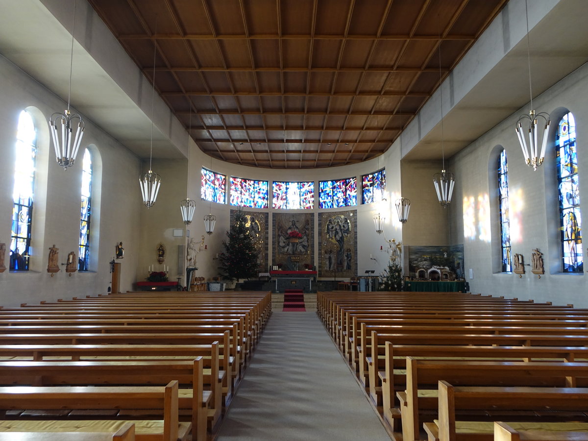 Pfohren, Innenraum der kath. Pfarrkirche St. Johannes, erbaut 1961 (26.12.2018)