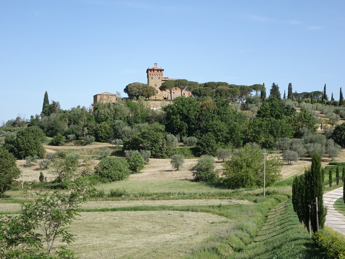 Pienza, Palazzo Massaini, erbaut im 16. Jahrhundert, heute Sitz der Firma Bottega Verde (21.05.2022)