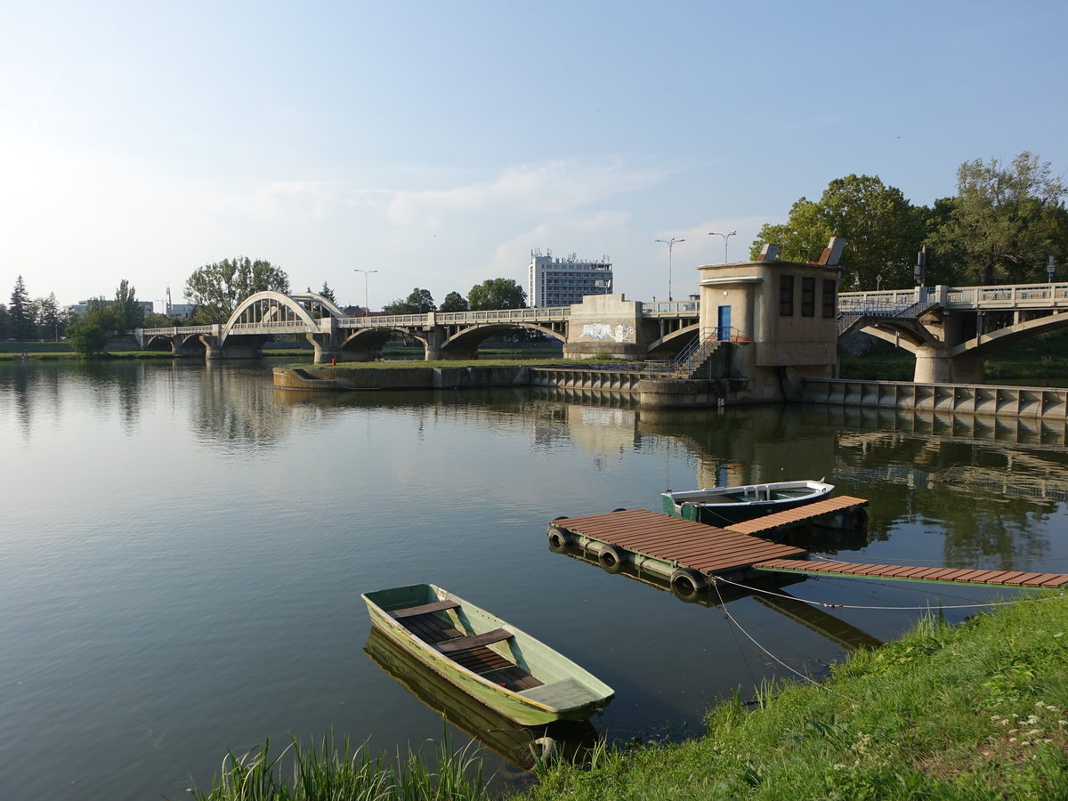Piestany / Pistian, Krajinski Brcke ber den Fluss Waag (29.08.2019)