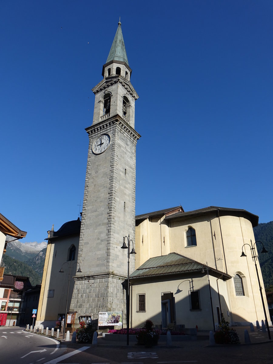 Pinzolo, Pfarrkirche San Lorenzo, erbaut von 1765 bis 1771 (16.09.2019)