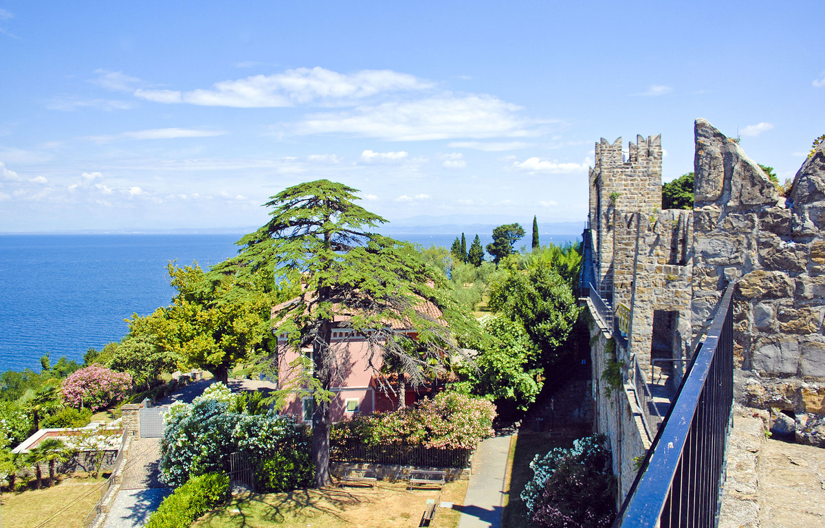 Piran an der historischen Stadtmauer. Aufnahme: 26. Juli 2016.