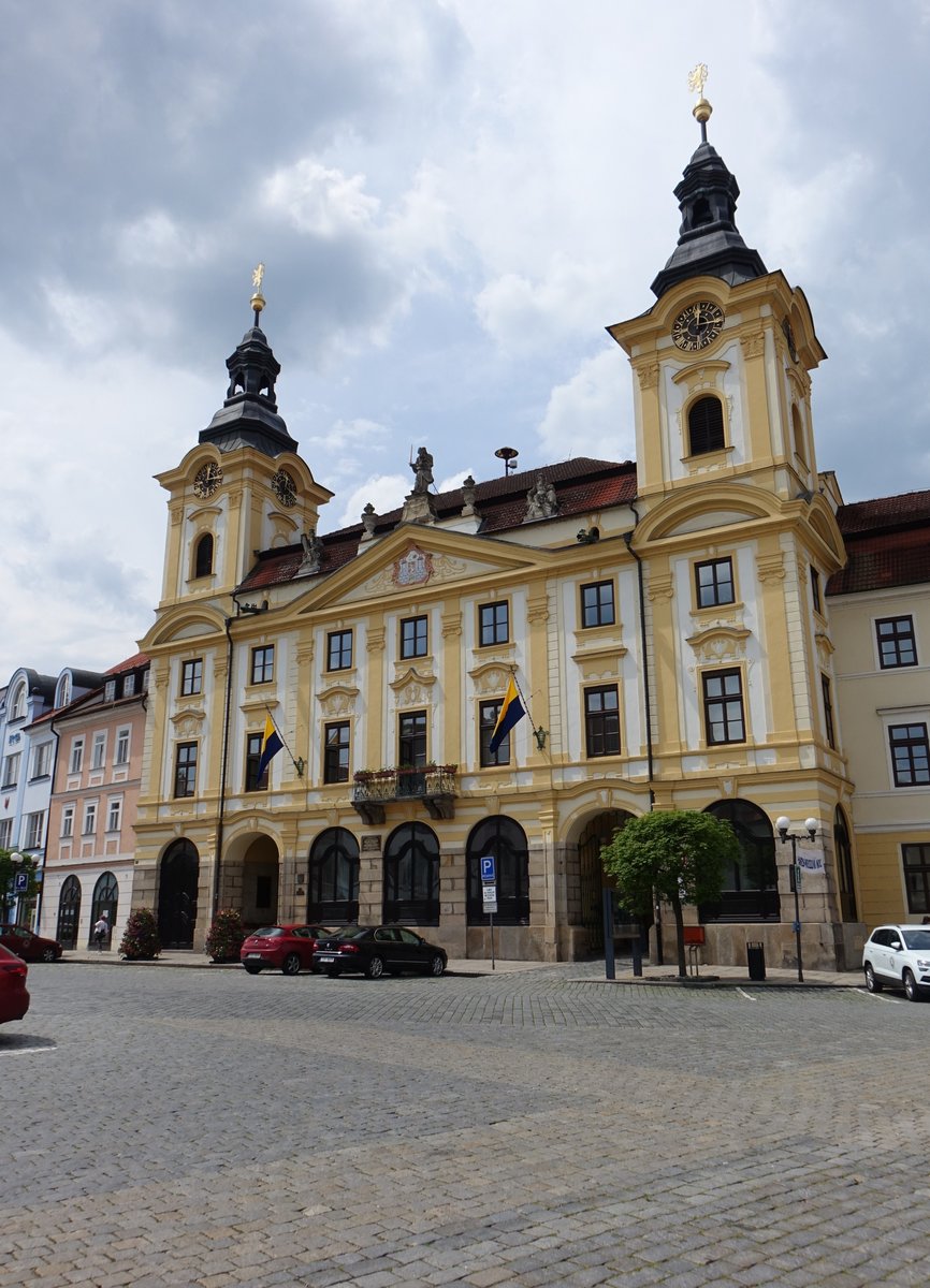 Pisek, Rathaus am Velke Namesti, erbaut im 18. Jahrhundert (25.05.2019)