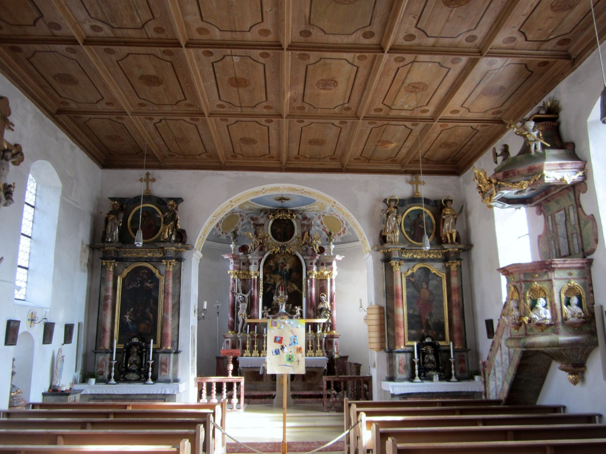 Pitzling, Altre und Kanzel der St. Johannes Kirche (22.02.2014)