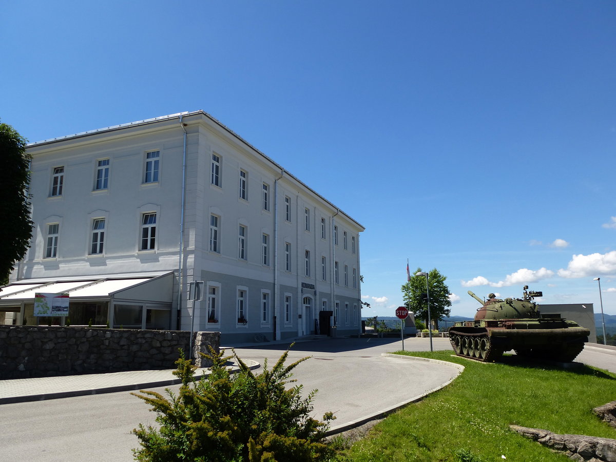 Pivka, das größte slowenische Militärmuseum befindet sich in einem ehemaligen Kasernengelände nahe der Stadt, Juni 2016