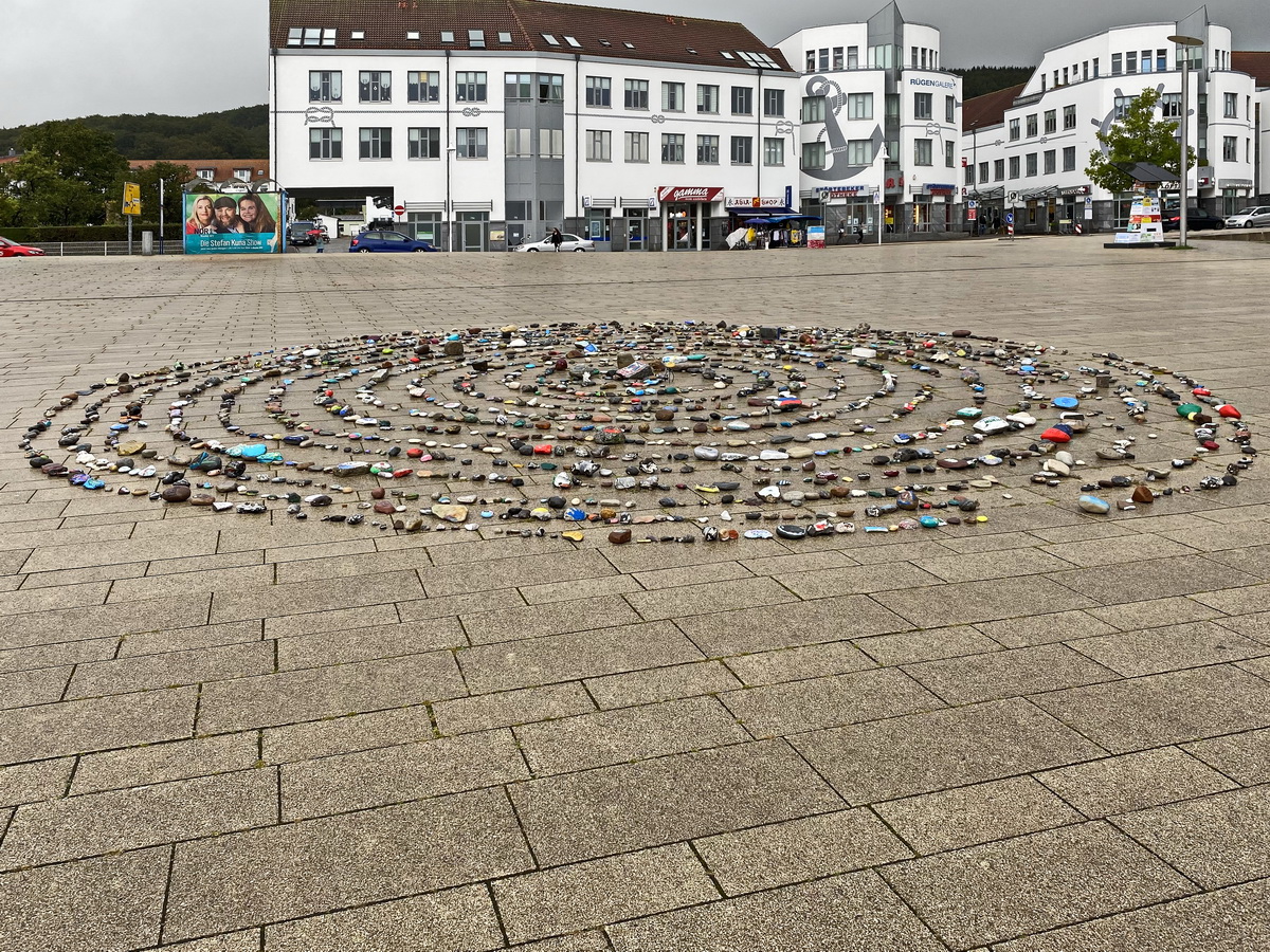 Platz in Sassnitz nhe dem Hafen am 25. September 2020.