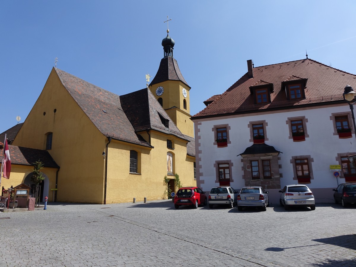 Pleinfeld, Kath. Pfarrkirche St. Nikolaus, erbaut von 1767 bis 1768 durch Domenico Maria Sala, erweitert von 1931 bis 1933 durch Friedrich Haindl (04.06.2015)