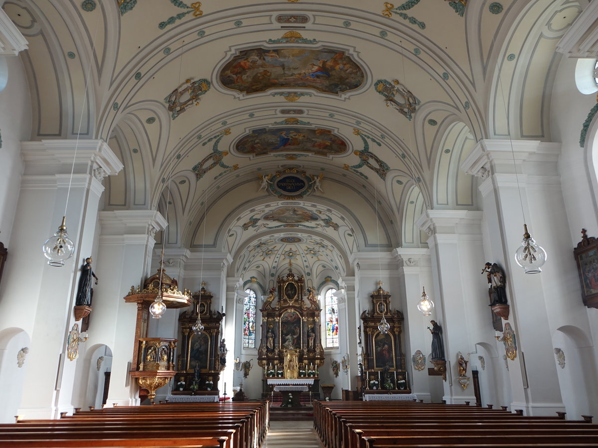 Pleinting, neubarocker Innenraum der Pfarrkirche St. Stephanus (20.11.2016)