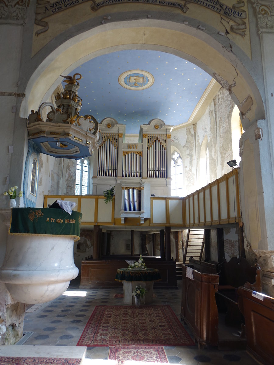 Plesivec / Pleissnitz, Orgel und Kanzel in der Ref. Kirche (29.08.2020)