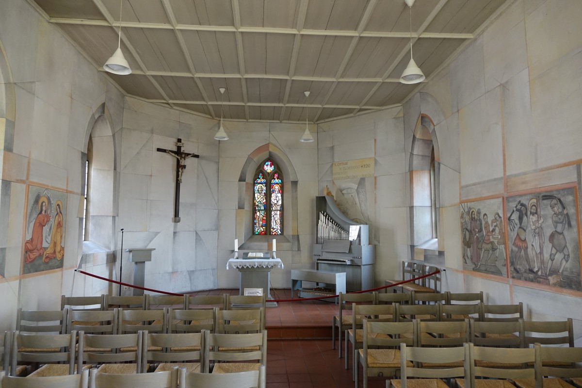 Plochingen, Innenraum der St. Ottilien Kapelle am Markt (18.01.2015)