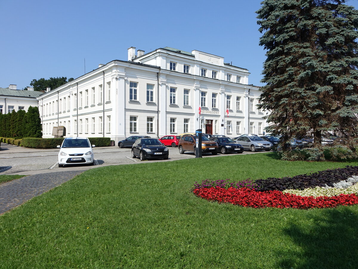 Plock, Gerichtsgebude am Plac Gabriela Narutowicza (07.08.2021)