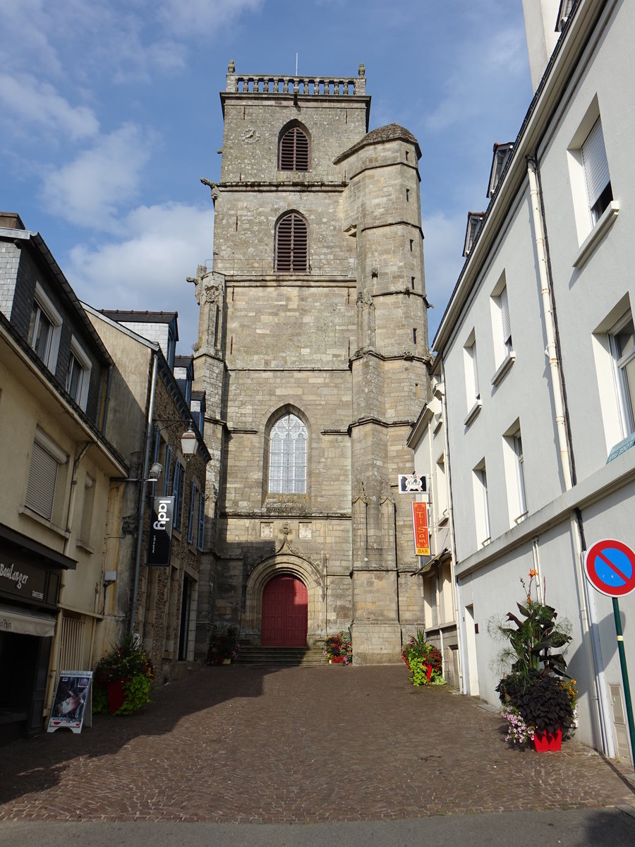 Ploermel, Kirche Saint-Armel, erbaut im 16. Jahrhundert (10.07.2017)