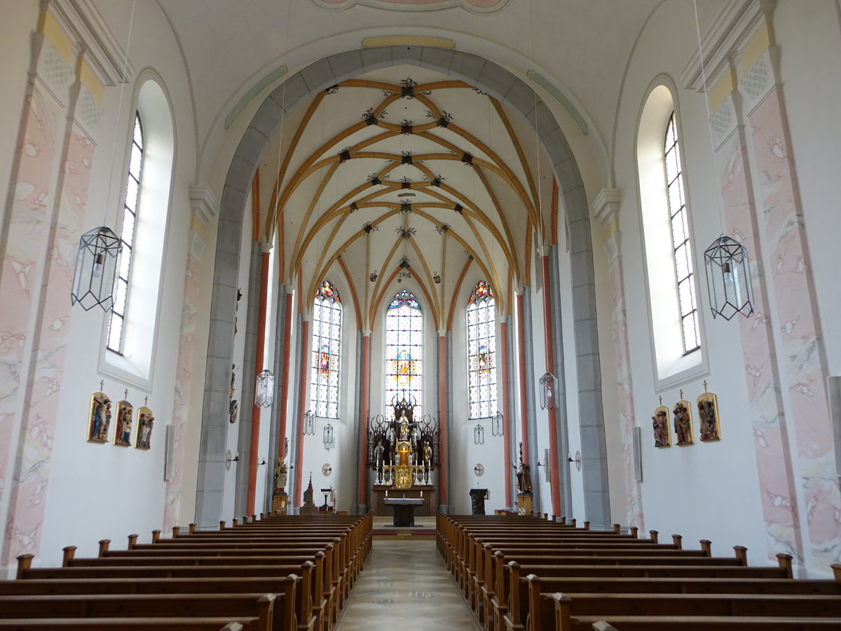 Pocking, Innenraum der kath. Pfarrkirche St. Ulrich (20.10.2018)