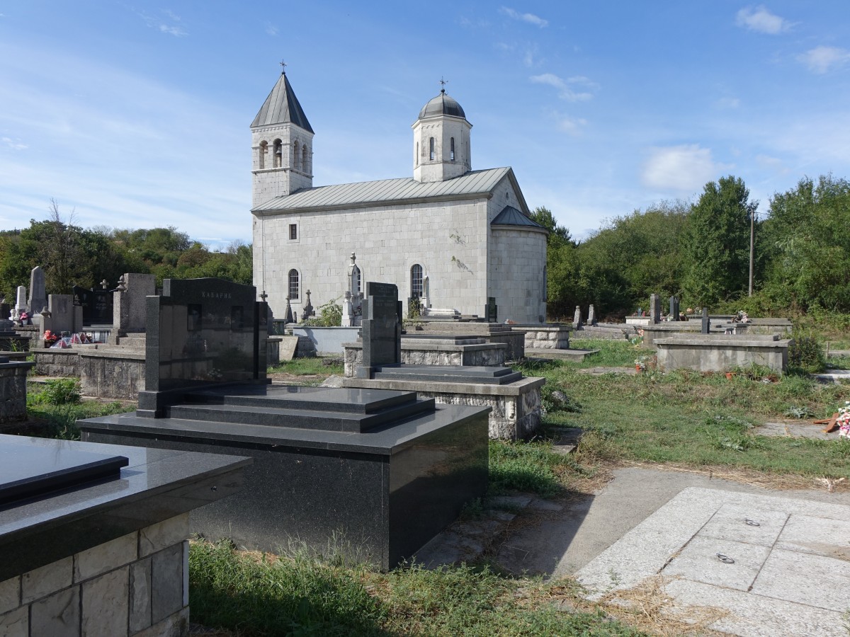 Podgorica, Kirche im Ort Vukovci (21.09.2015)