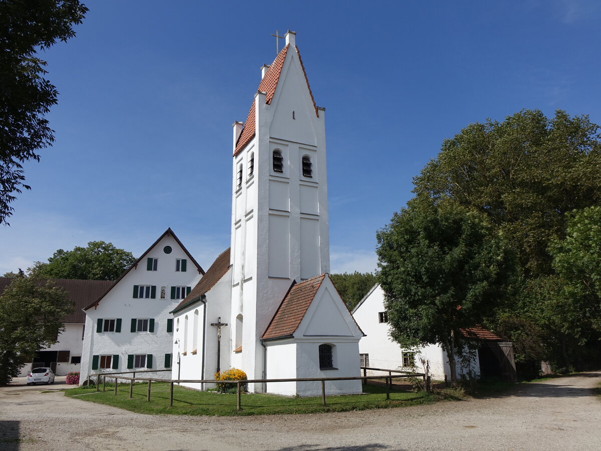Poigern, Pfarrkirche St. Nikolaus, kleine sptgotische Chorturmkirche, barockisiert im 18. Jahrhundert (13.09.2015)