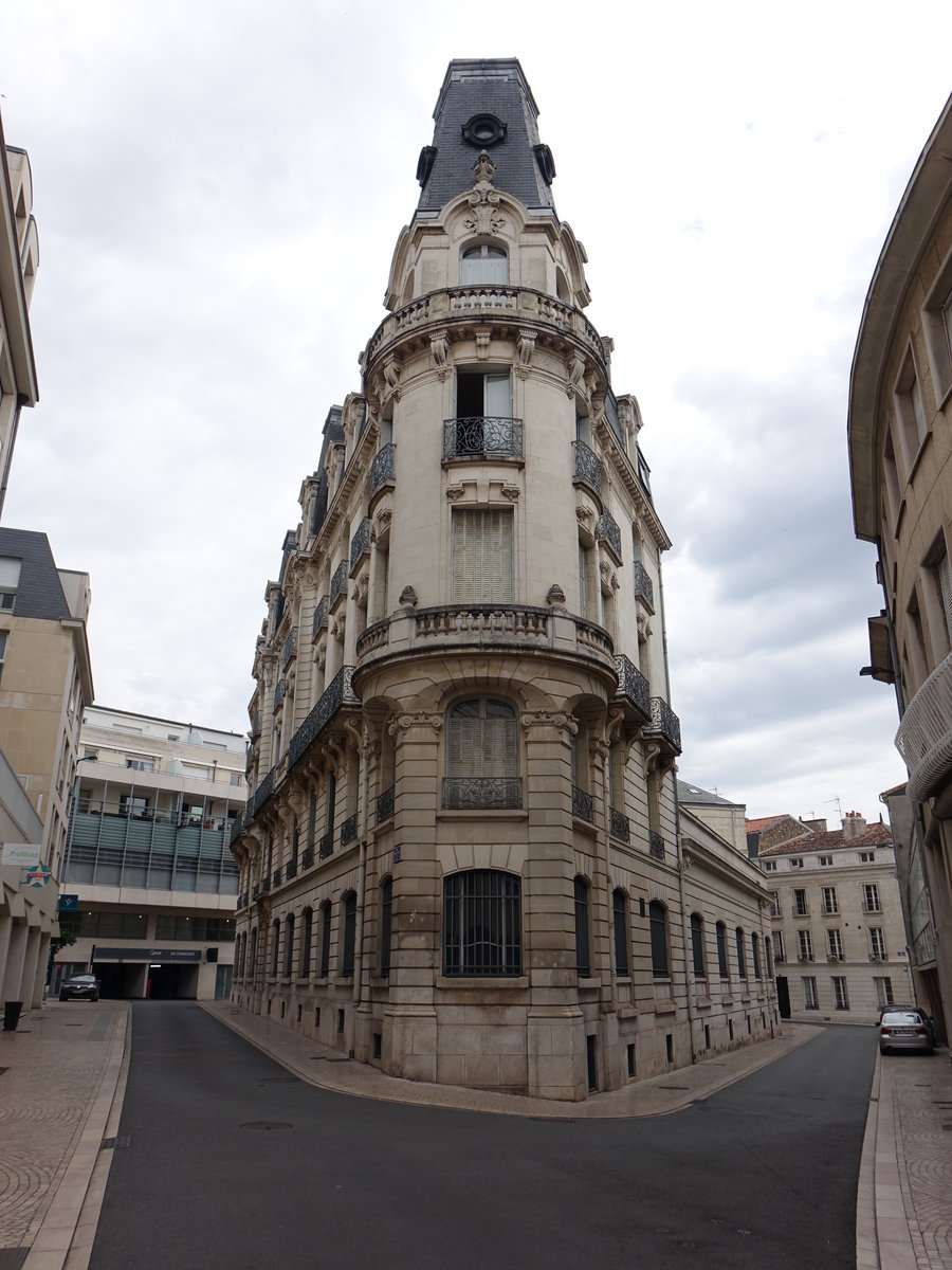 Poitiers, Banque de France in der Rue de la Eperon (09.07.2017)