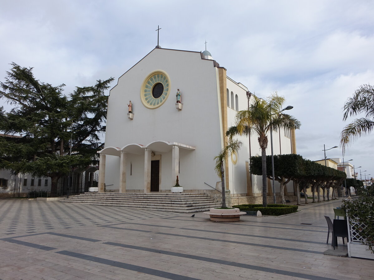 Policoro, Pfarrkirche St. Maria Santissima an der Piazza Eraclea (01.03.2023)