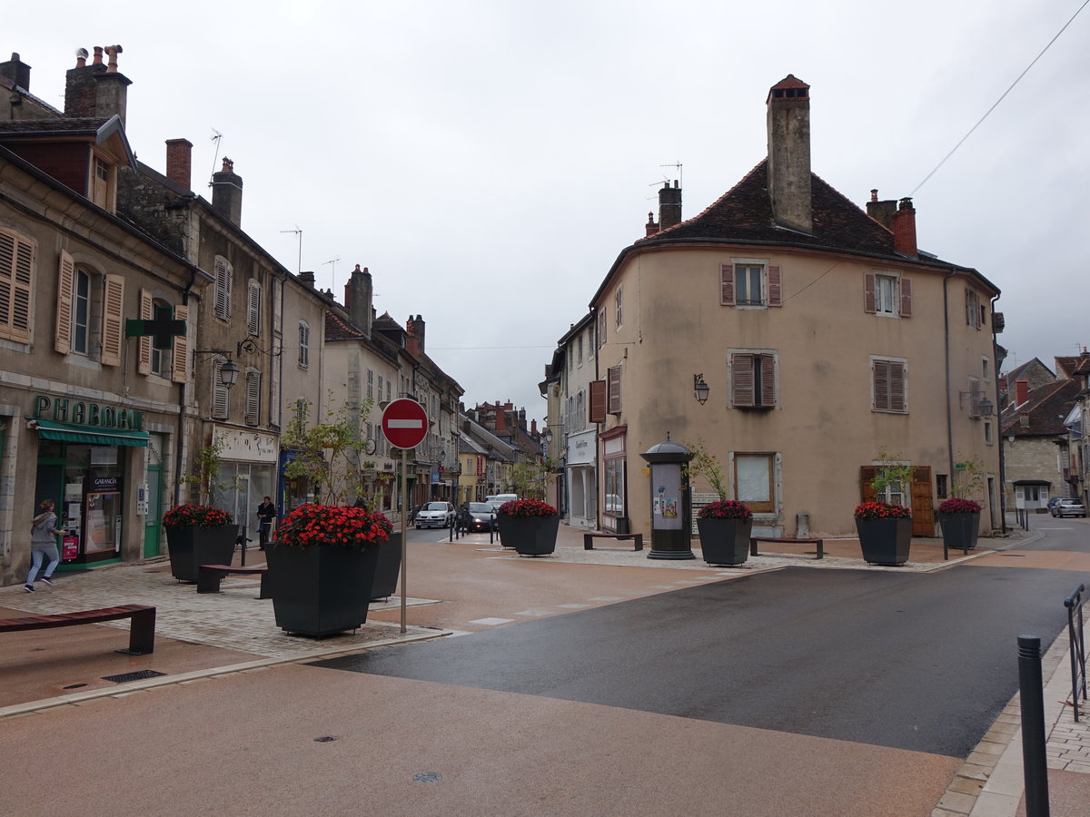 Poligny, Huser in der Rue Hiacynthe Friant (17.09.2016)