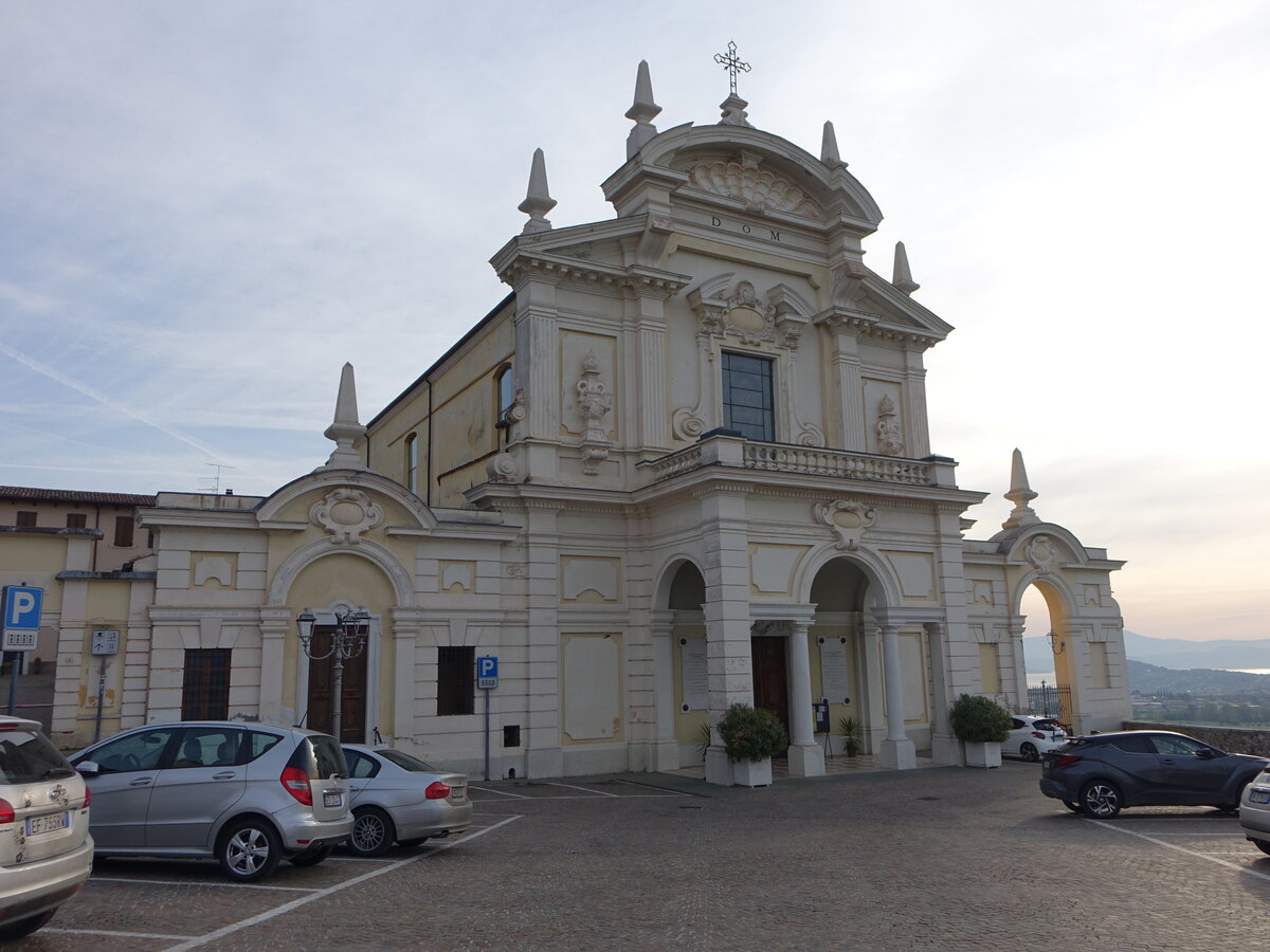 Polpenazze del Garda, Pfarrkirche der Geburt Unserer Lieben Frau, erbaut bis 1588 (13.04.2024)