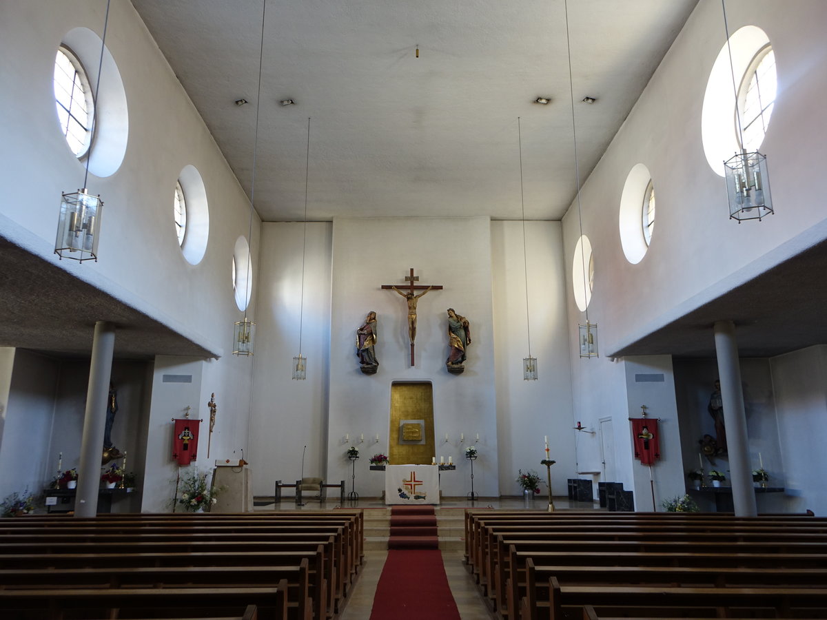 Poppenhausen, kath. Pfarrkirche St. Jakob, erbaut 1743 (28.05.2017)