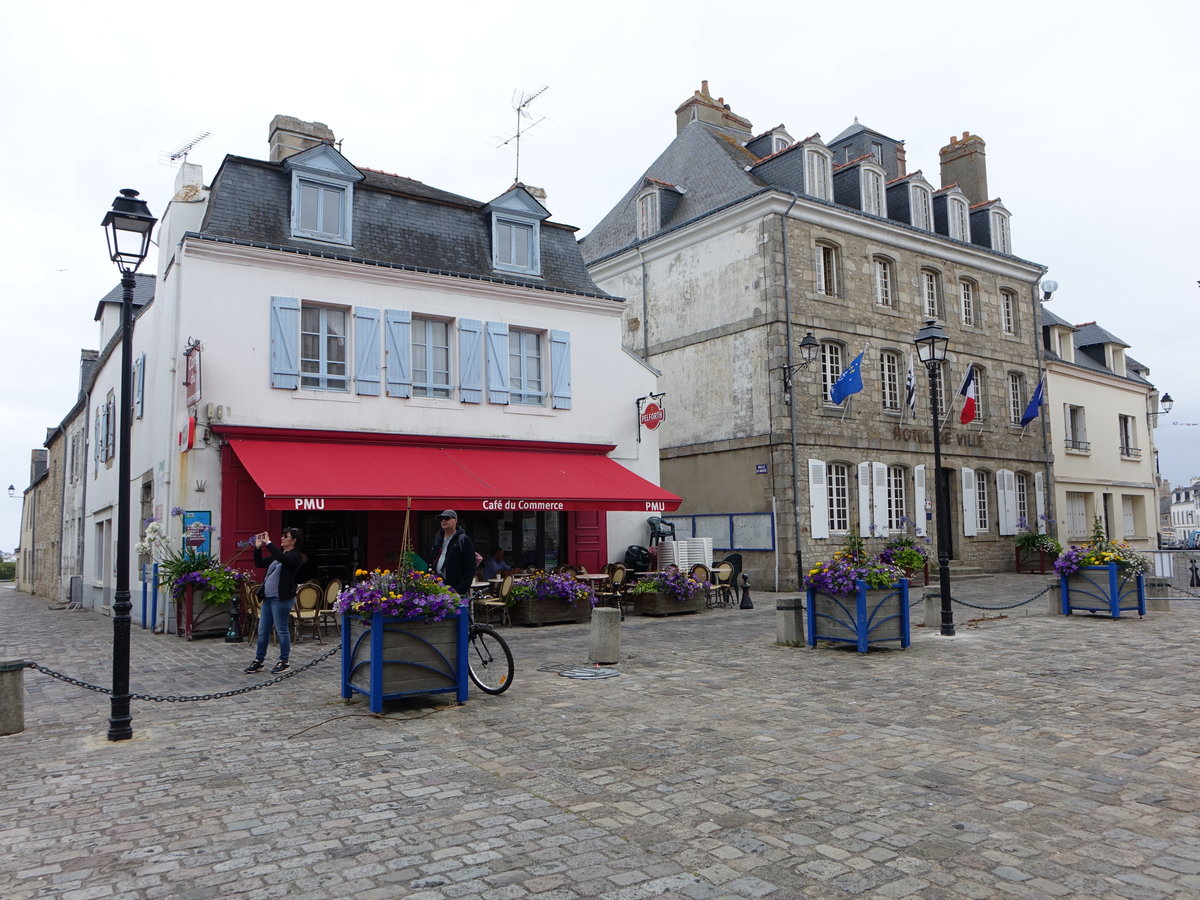 Port-Louis, Rathaus am Place Notre Dame in der Altstadt (11.07.2017)