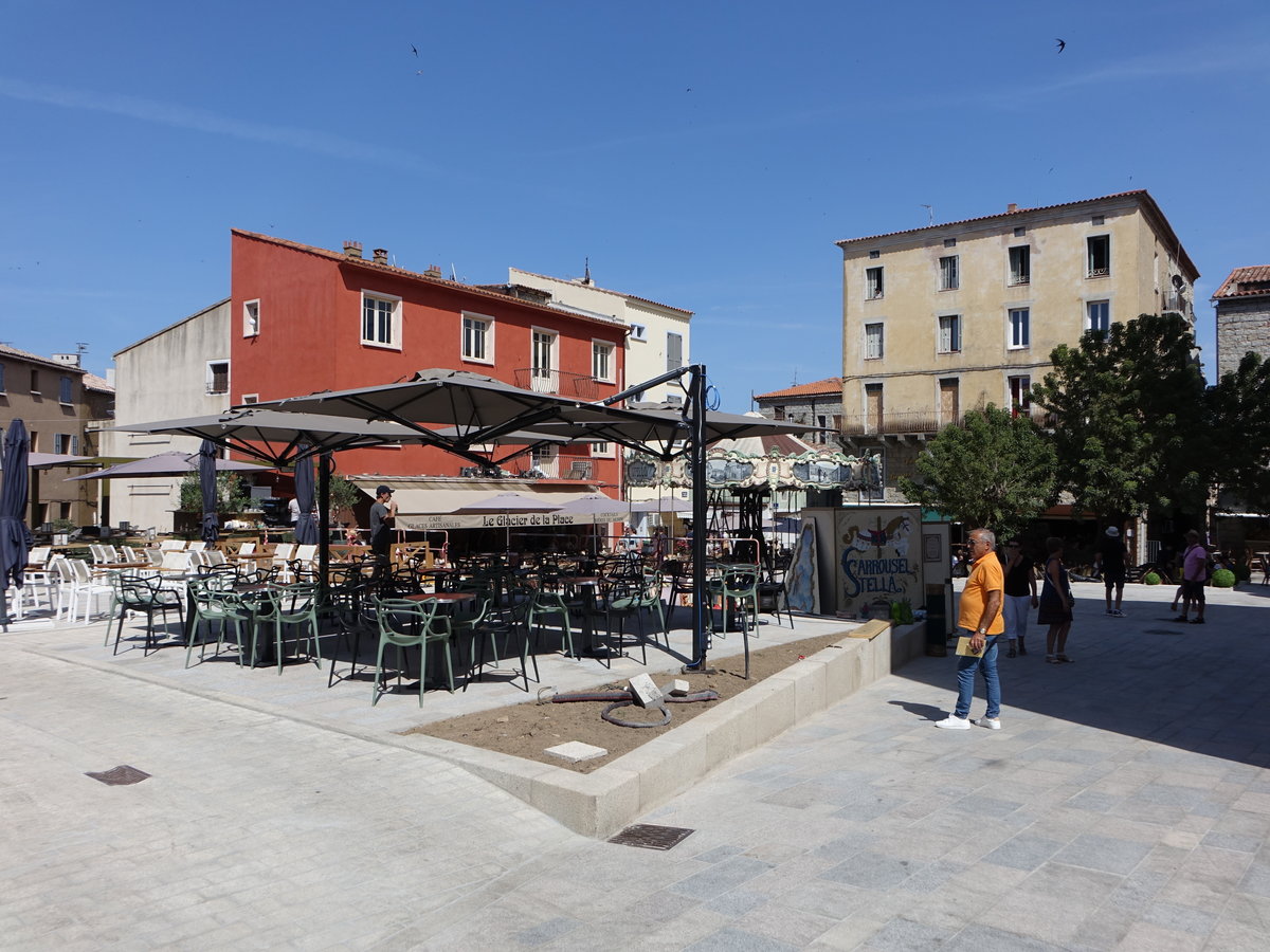 Porto-Vecchio, Huser am Place de la Republique (20.06.2019)