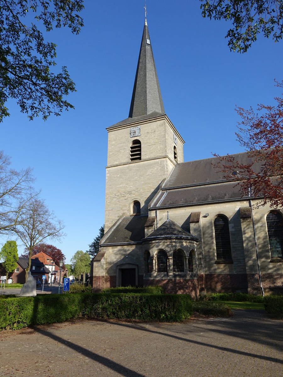 Posterholt, St. Matthias Kirche, erbaut von 1951 bis 1954 durch Frits Peutz (05.05.2016)