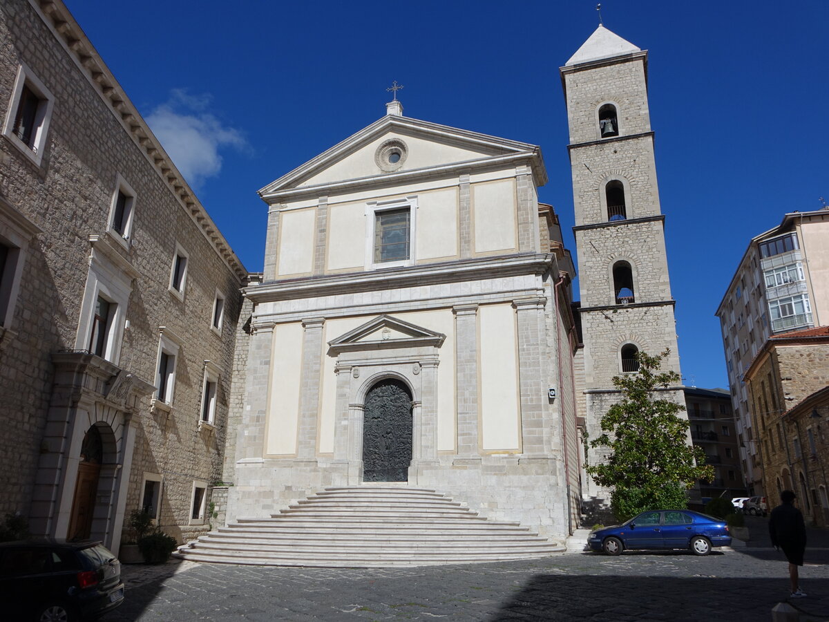 Potenza, Kathedrale St. Maria Assunta, erbaut von 1197 bis 1200, klassizistischer Umbau von 1783 bis 1799 von Antonio Magri (29.09.2022)