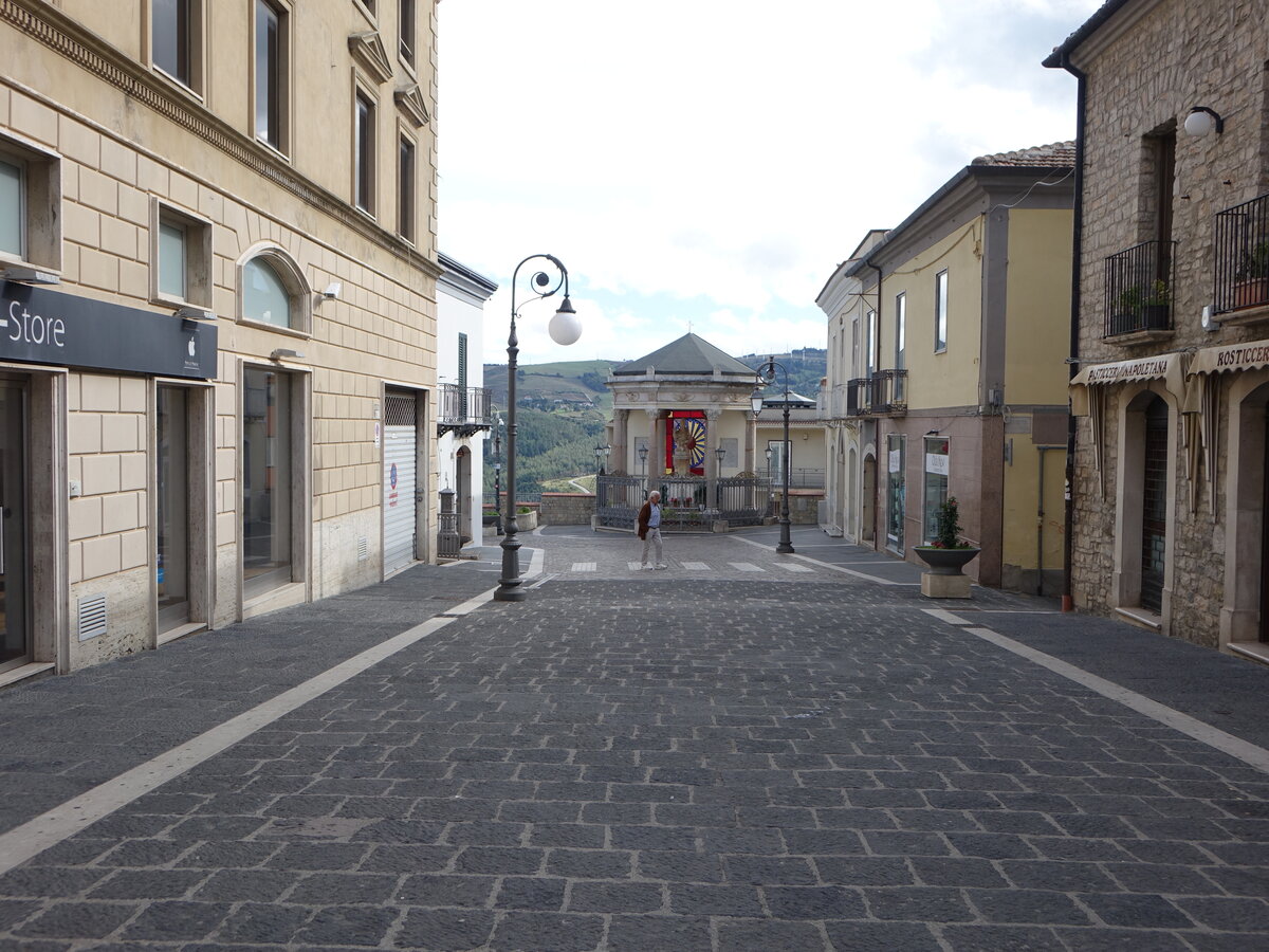 Potenza, Tempietto di San Gerardo an der Piazza Giacomo Matteotti (29.09.2022)