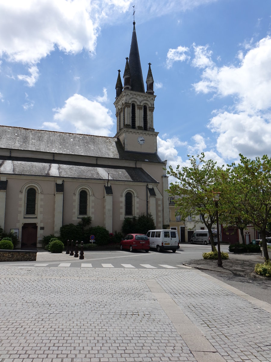 Pouance, Kirche Saint-Madeleine, erbaut 1819, von 1859 bis 1860 erweitert durch Architekt Duvetre (10.07.2017)