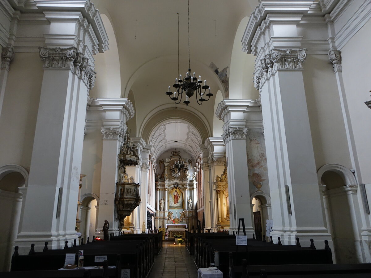 Poznan / Posen, barocker Innenraum der Pfarrkirche des hl. Herzen Jesu, Chorgesthl von 1620 (12.06.2021)