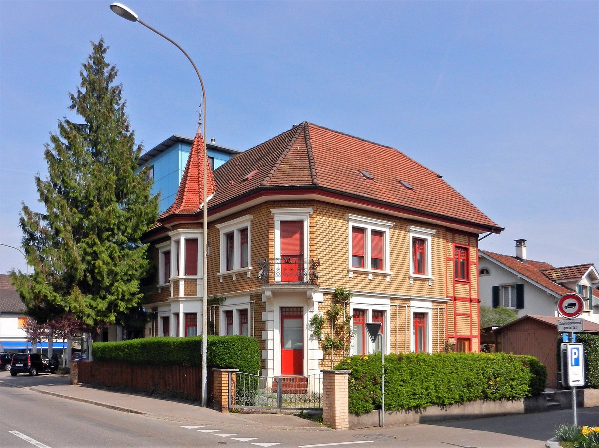 Pratteln, Ziegelhaus an der Bahnhofstrasse 31 - 01.04.2014